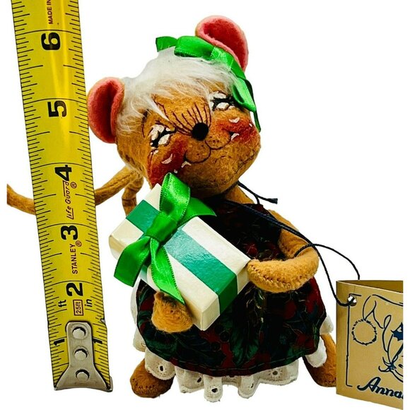Annalee Christmas Mouse Gift 6 inch Vintage 1996 Green Bow Closed Eyes Mouth - Picture 14 of 14